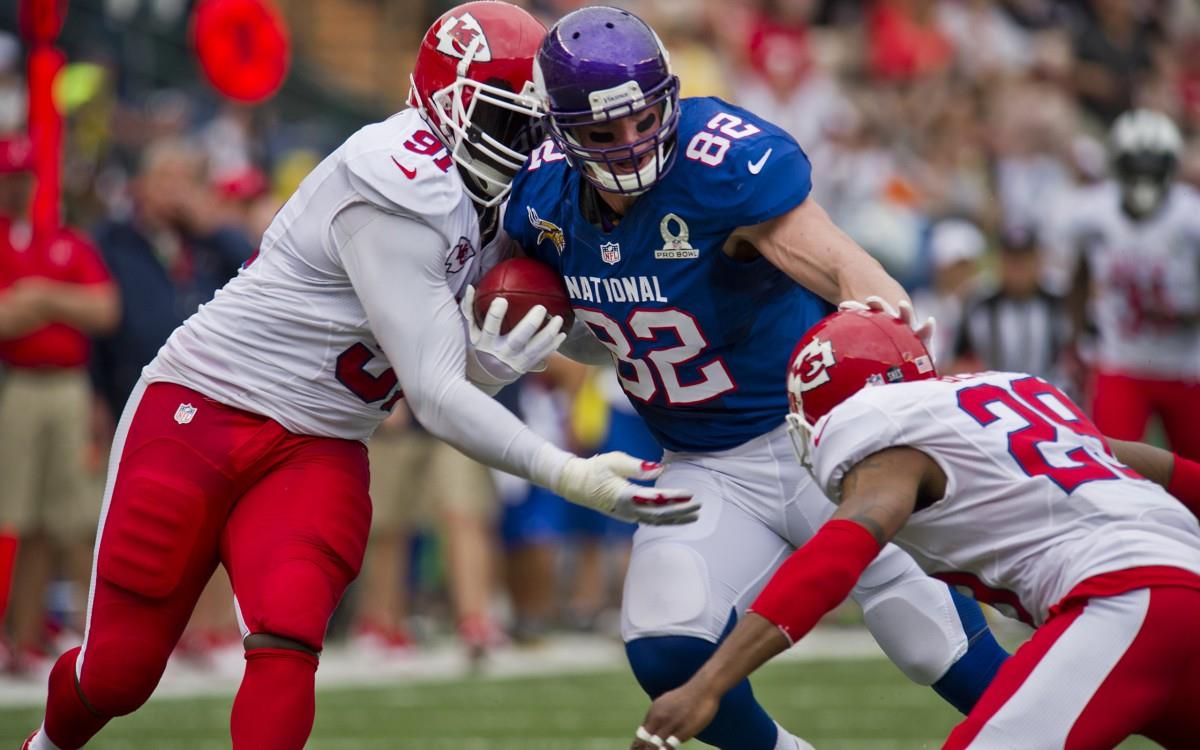 橄榄球比赛运动图片