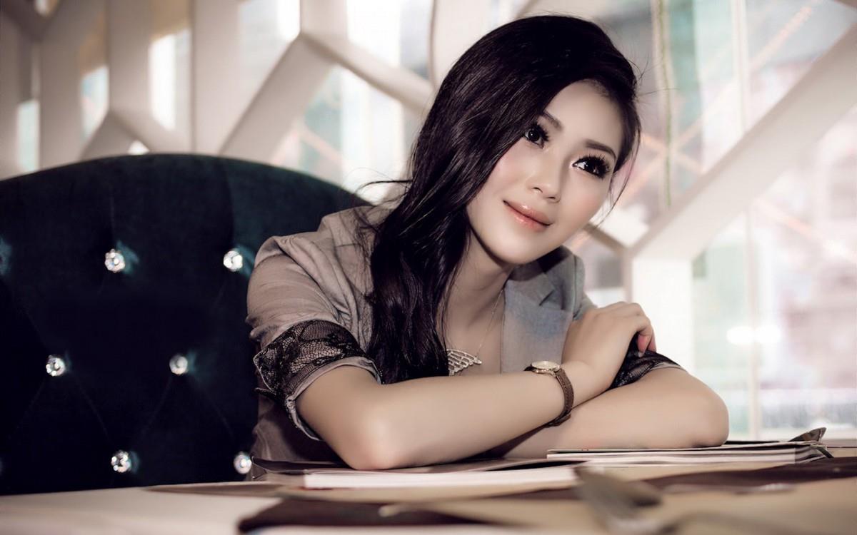 各色各样的美女图片