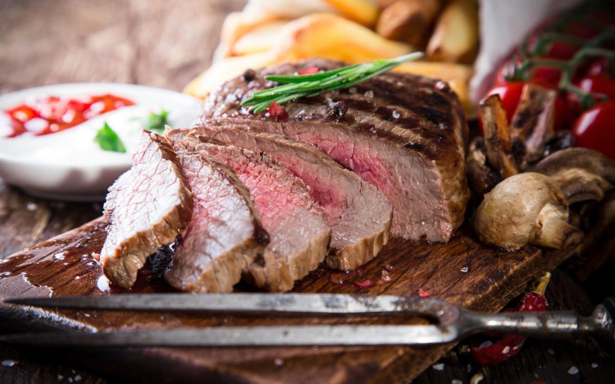 香喷喷的烤肉图片