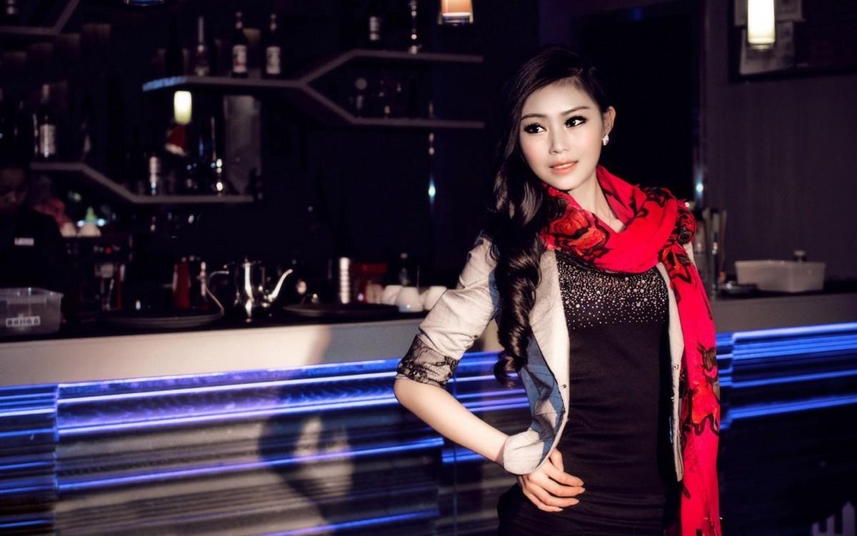 各色各样的美女图片