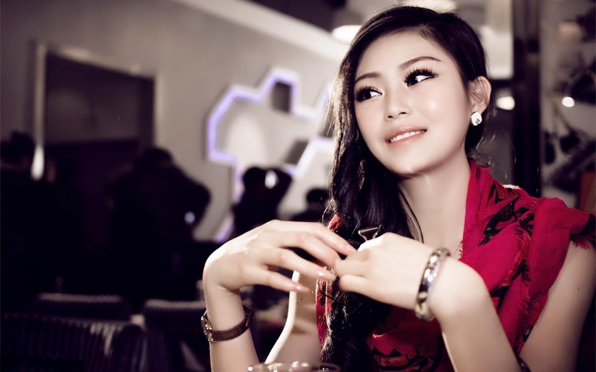 各色各样的美女图片