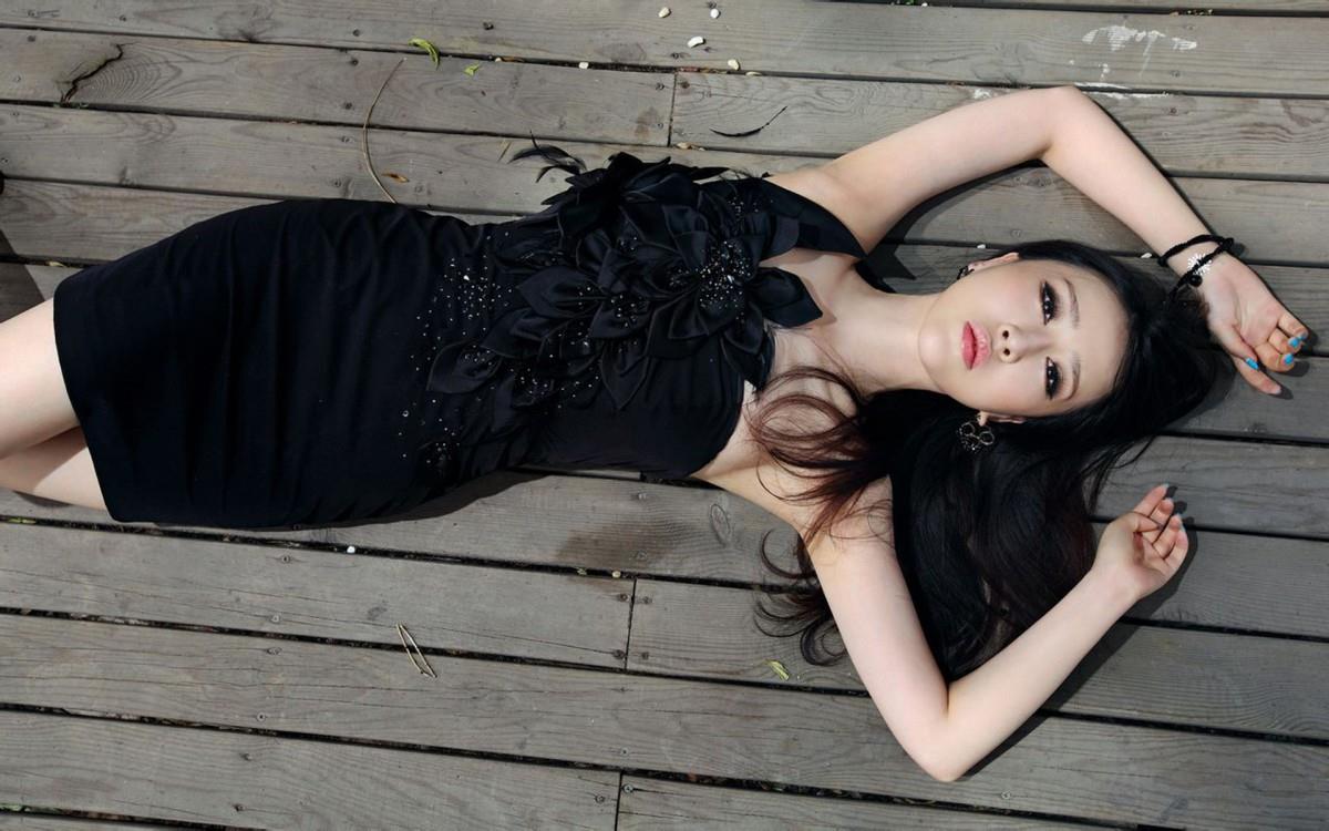 养眼大图美女图片