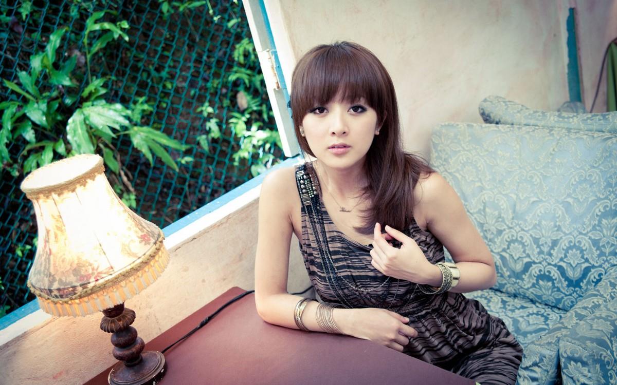 清纯可爱的果子妹妹图片