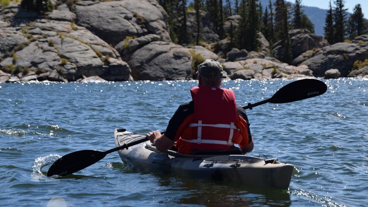 划皮艇运动图片