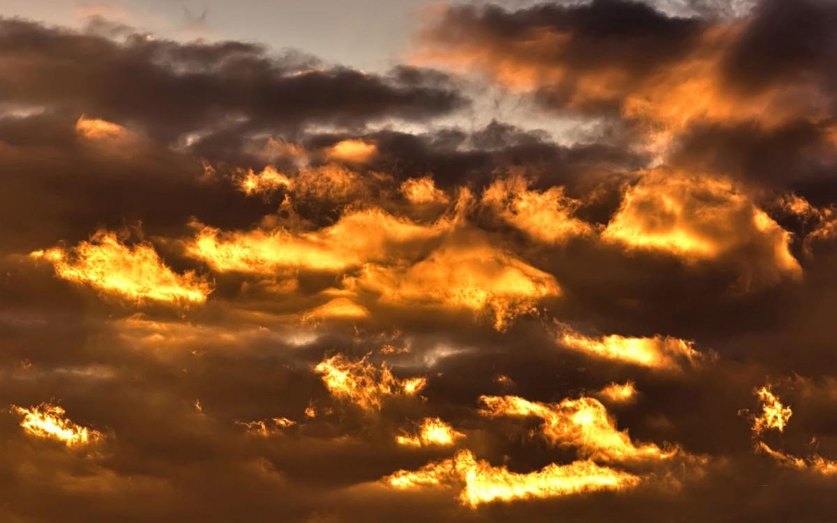 美丽的火烧云图片