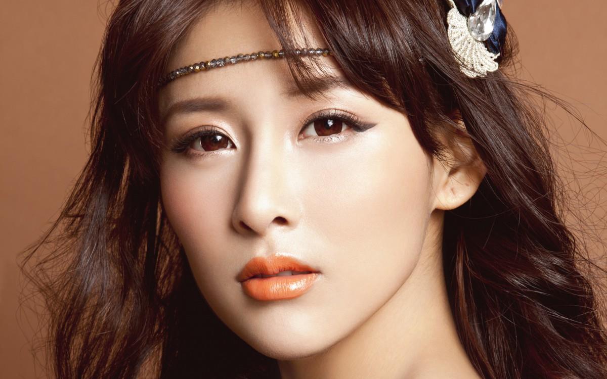 贾青甜美高雅图片