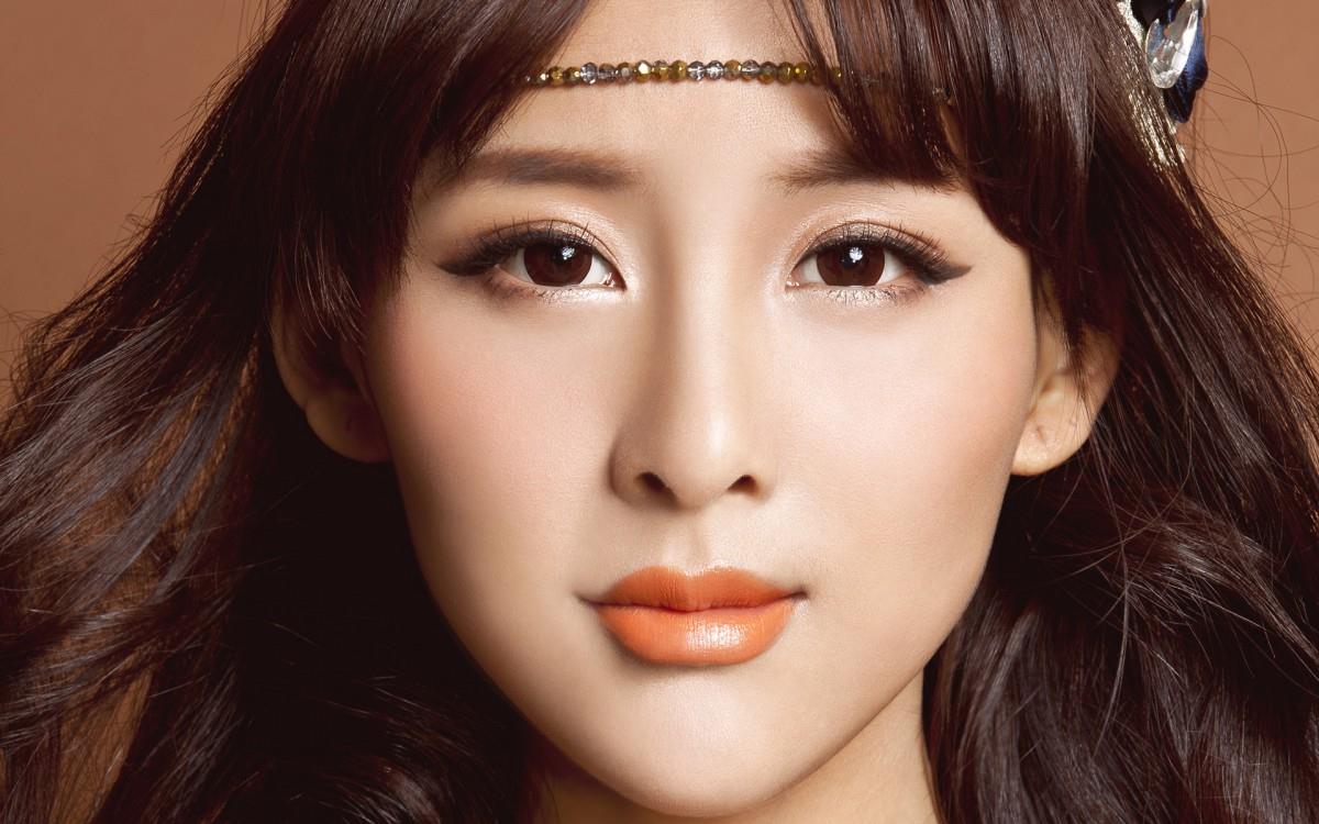 贾青甜美高雅图片