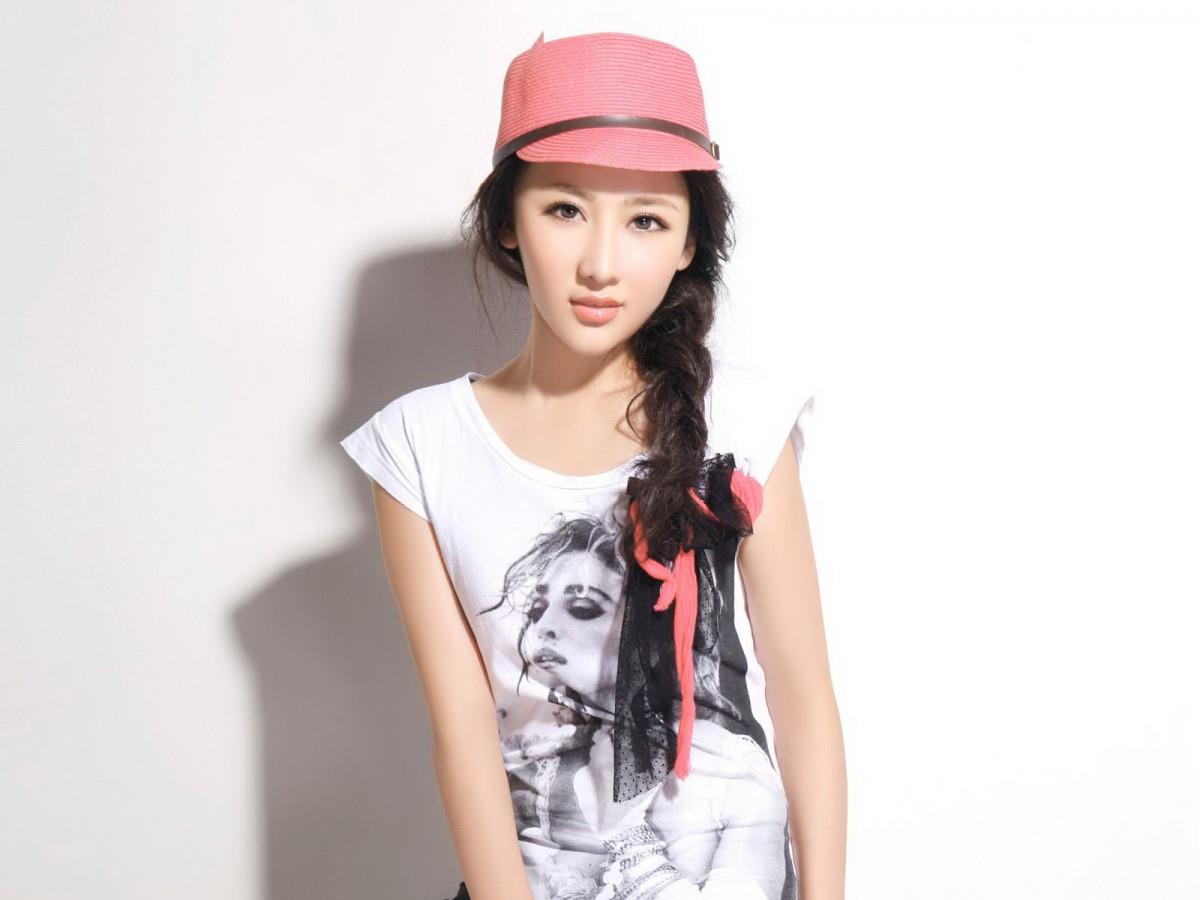 美女田子琳图片