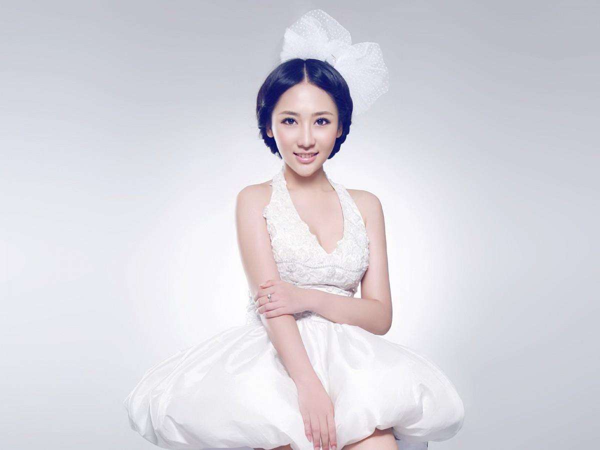 美女田子琳图片