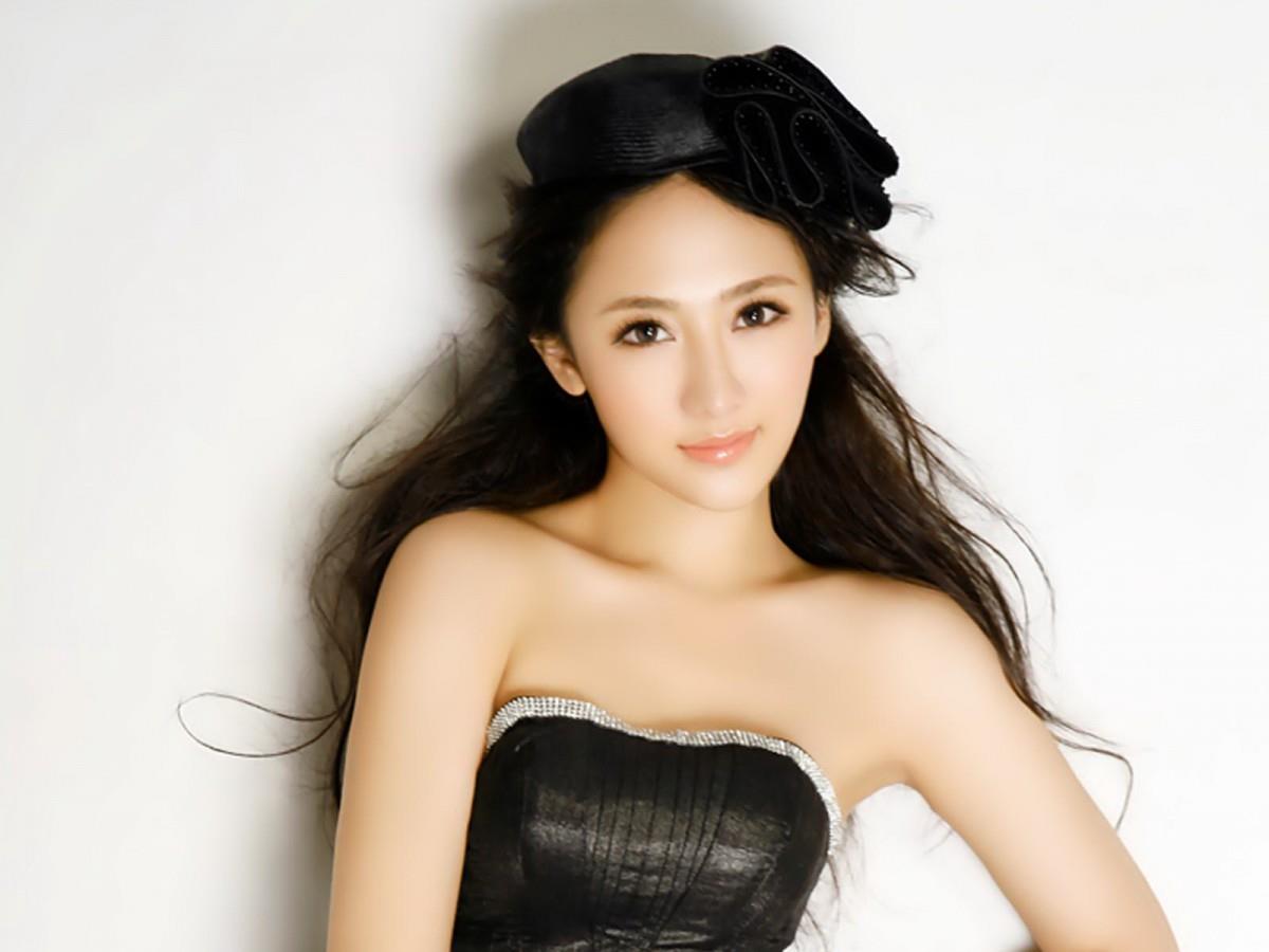 美女田子琳图片