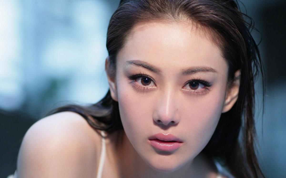 高清美女张馨予图片