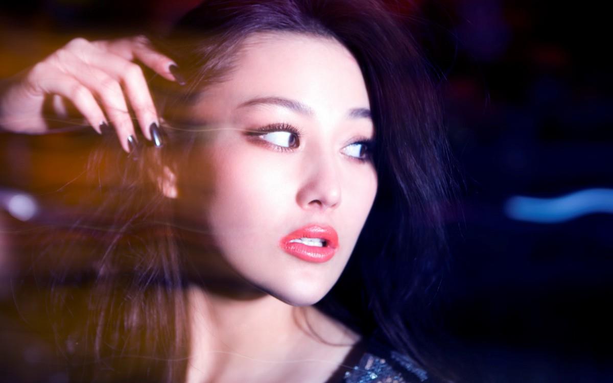 高清美女张馨予图片