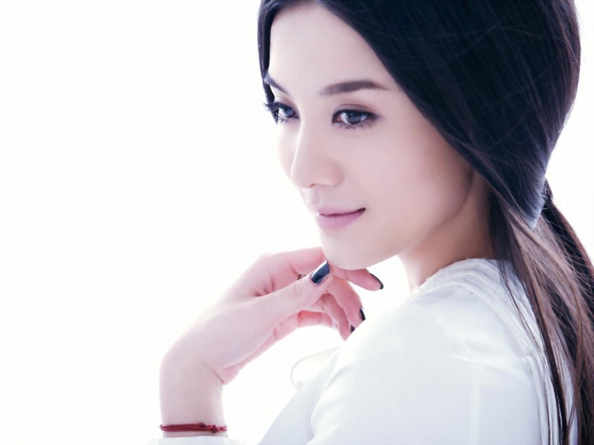 宋佳女明星图片