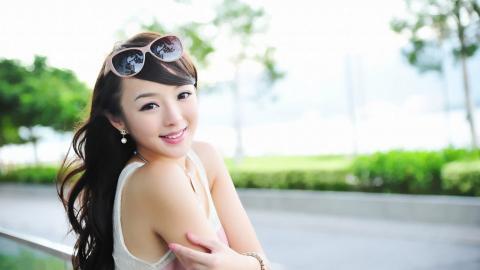 清纯如水的美女黄诗思图片