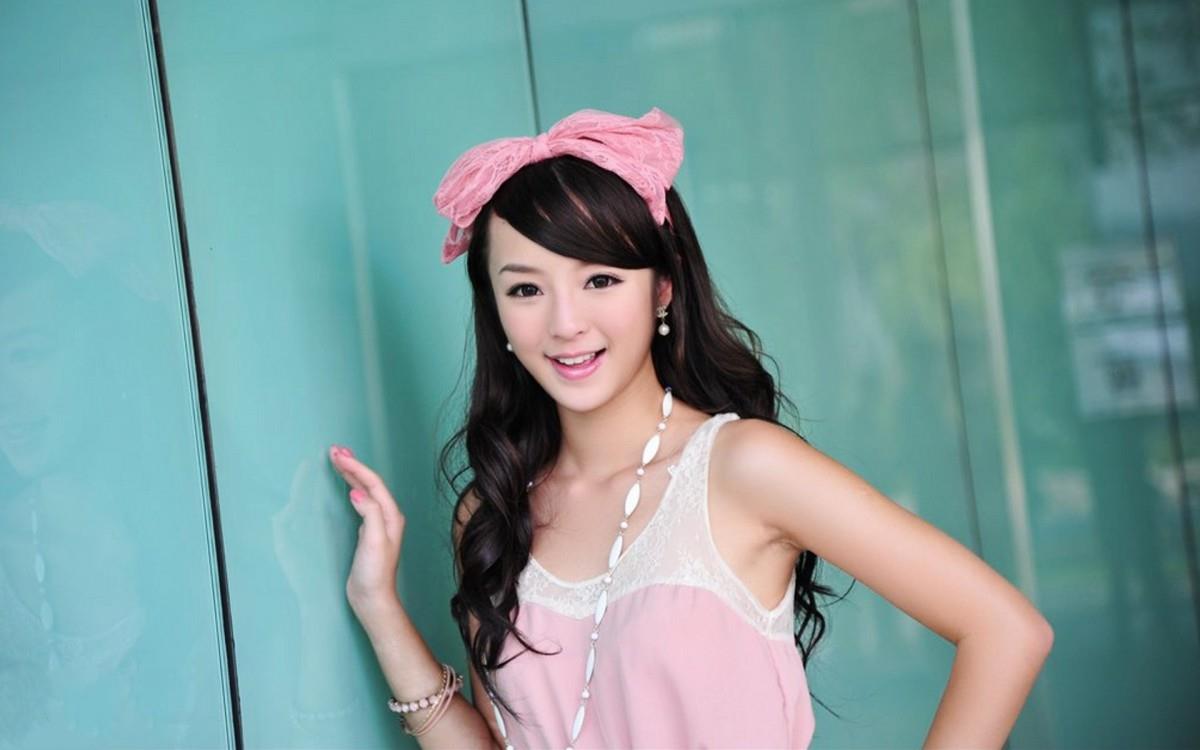 清纯如水的美女黄诗思图片