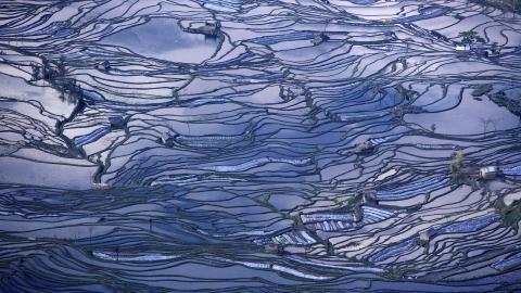 大山里无尽的梯田风光