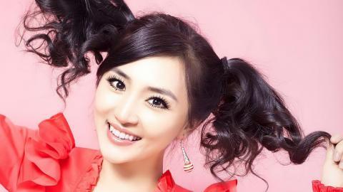 美女夏馨雨图片