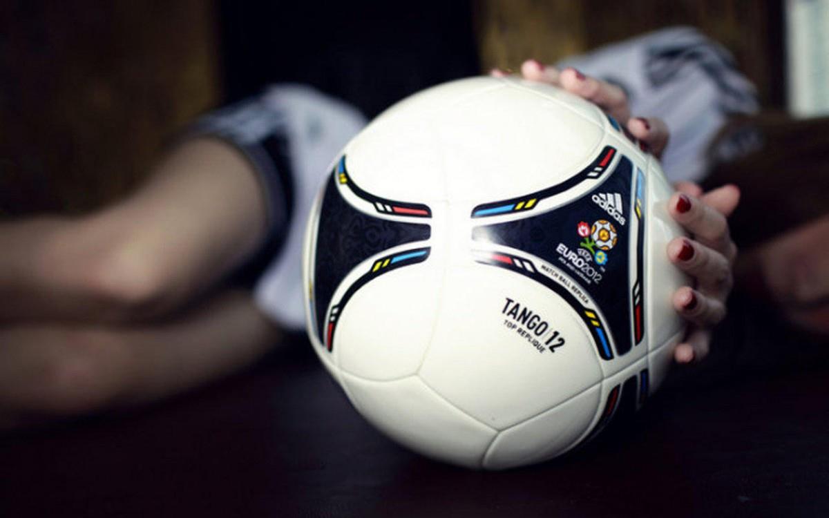 美女足球宝贝图片