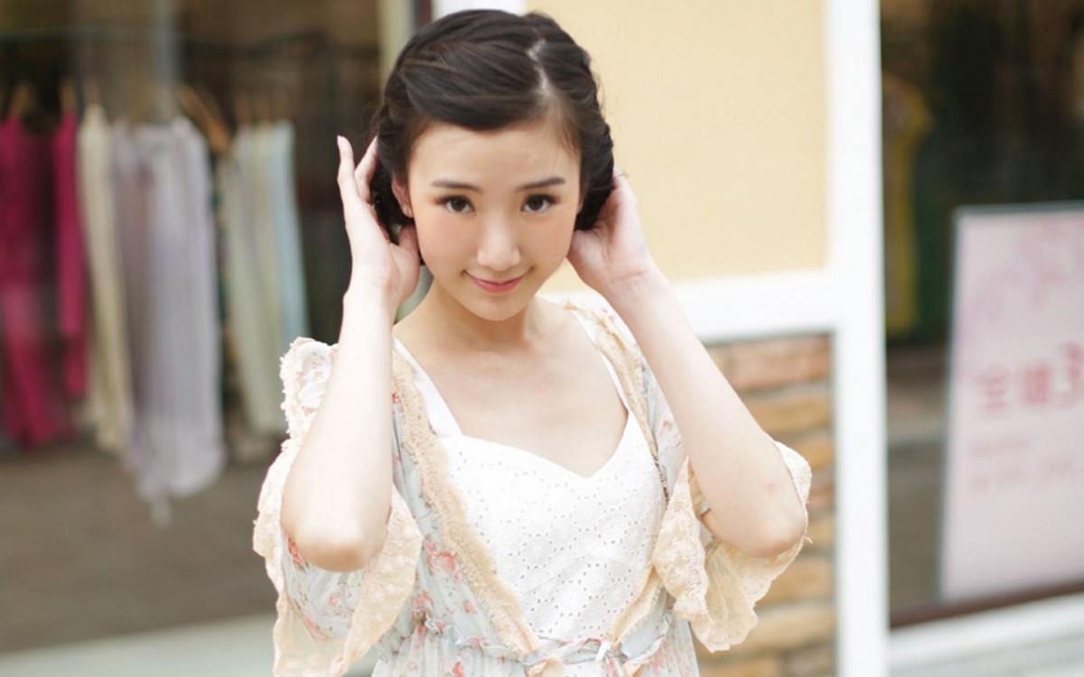 毛晓彤唯美图片