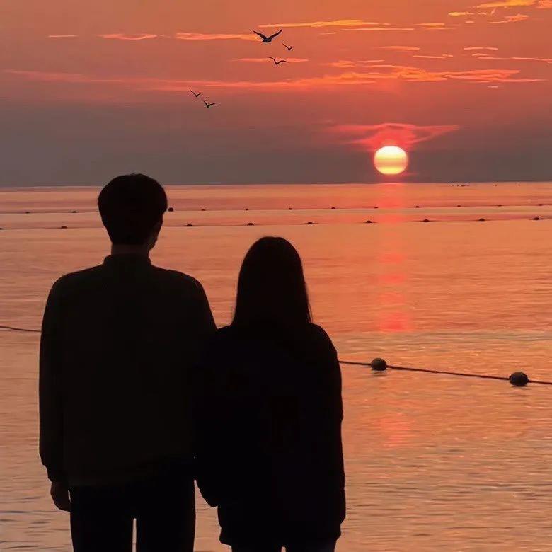 情侣头像真人超甜|氛围感情侣头像真人不露脸 6张