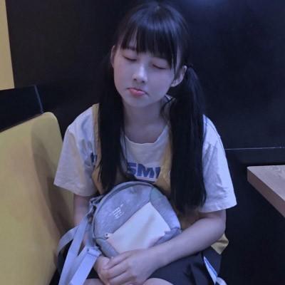 14岁女生真人照头像 14岁女生真人好看头像照片 20张