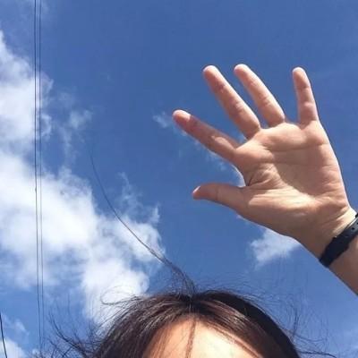 情侣头像蓝天白云一男一女 情侣头像蓝天白云图片大全 20张