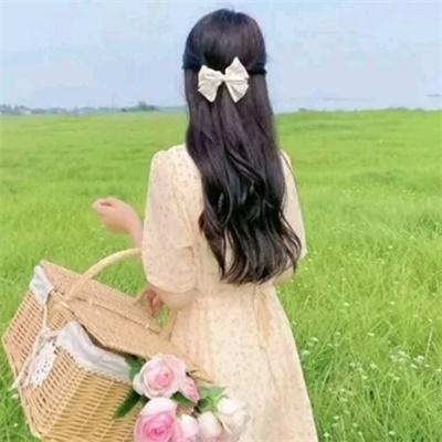 可爱头像背影真人女生版 可爱头像卡通图片大全 20张