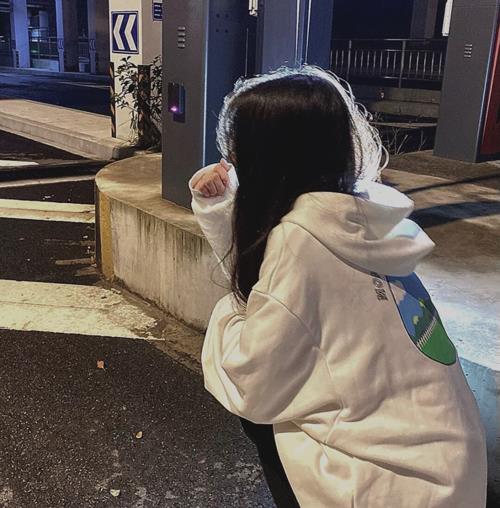 超仙不露脸女生头像 超仙不露脸女生头像图片真人 20张