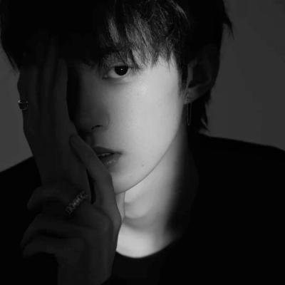 男生qq帅气头像图片动漫 qq男生帅气冷酷的头像 20张