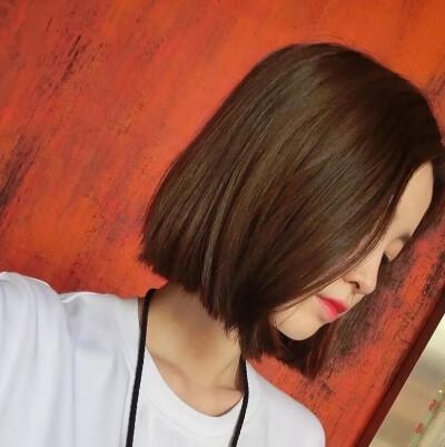 女头像短发图片大全 女头像短发图片真人 20张